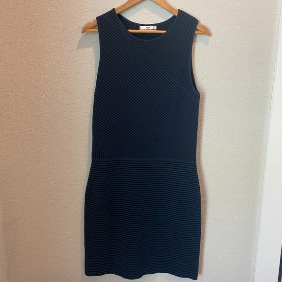 Mango Navy & Black Striped Sleeveless Stretchy Sweater Midi Dress - Size 8 - EUC - Picture 1 of 7